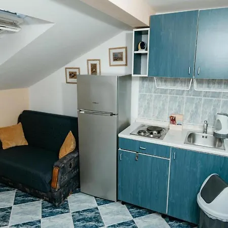 By The Sea Komarna, Neretva Delta - Usce Neretve - 21938 * Klek